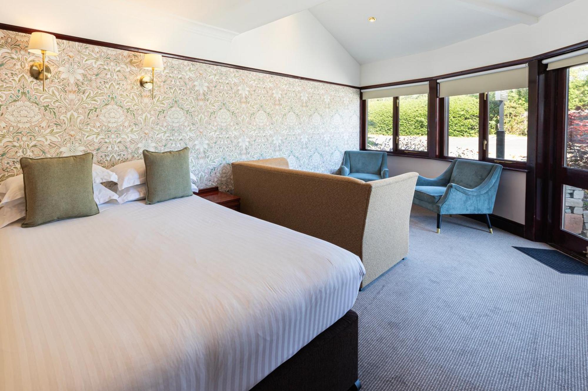 Hotel District Castle 4*