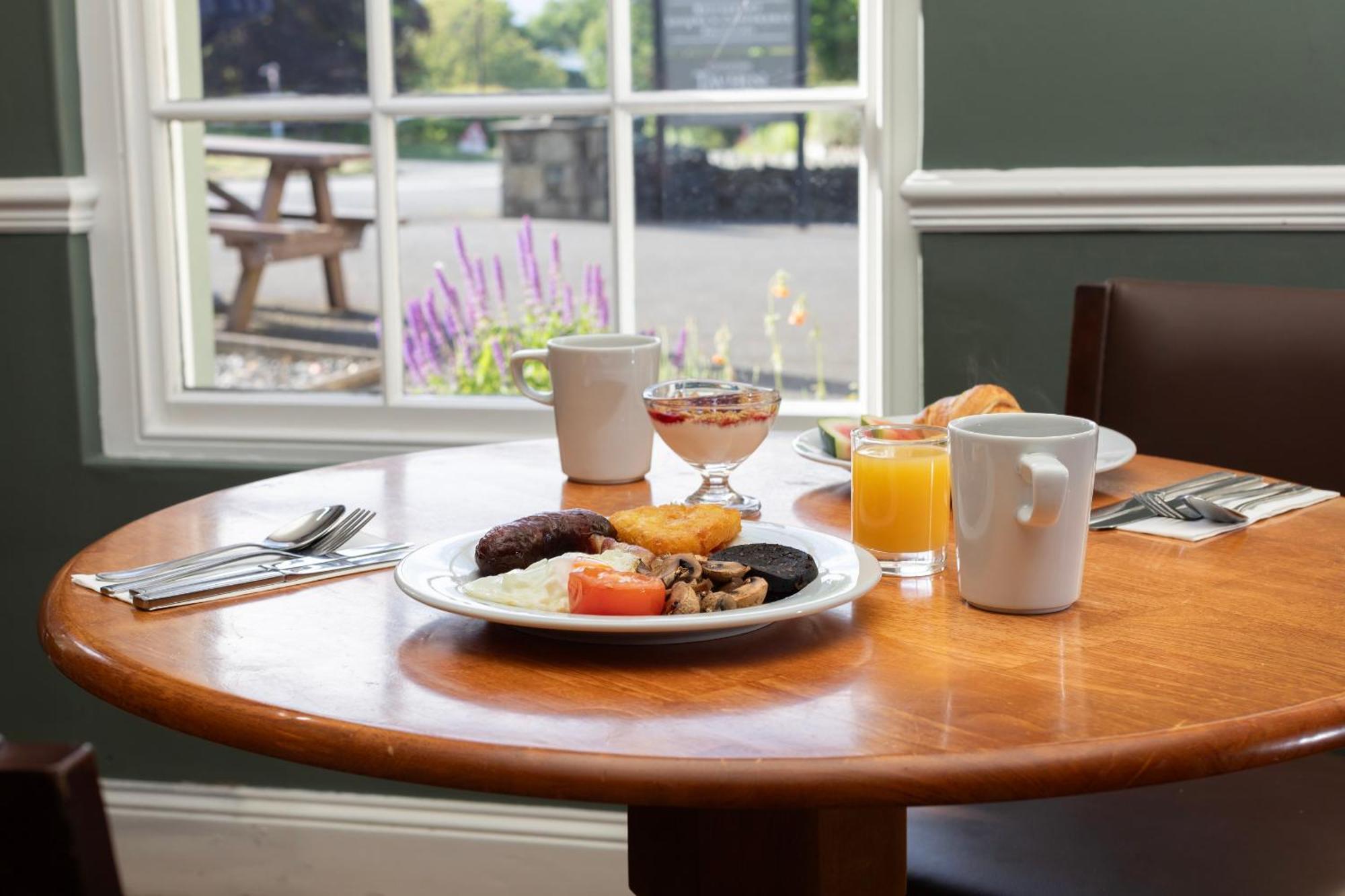 District Castle Hotel 4*
