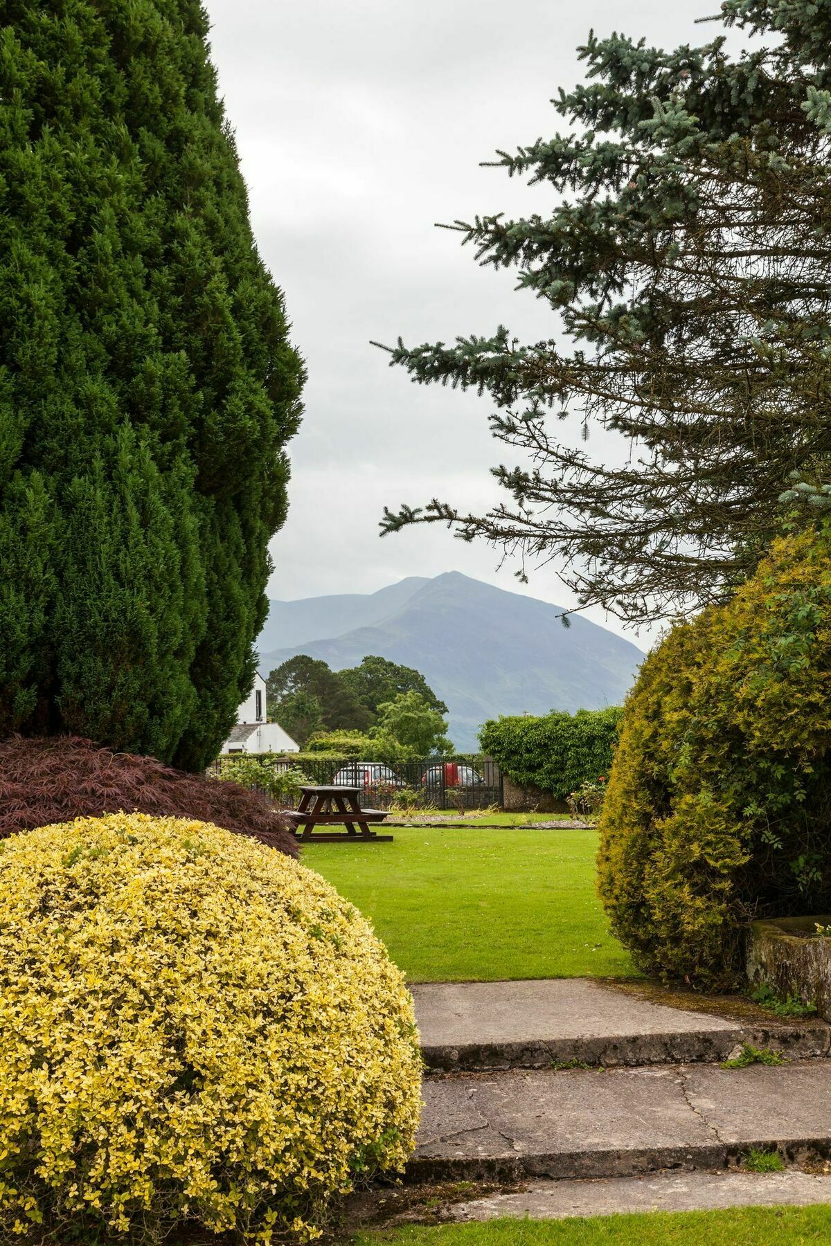 District Castle Hotel 4*